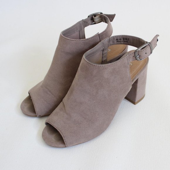 CL by Laundry Bestie Sandals Open Toe Faux Suede - Picture 8 of 8